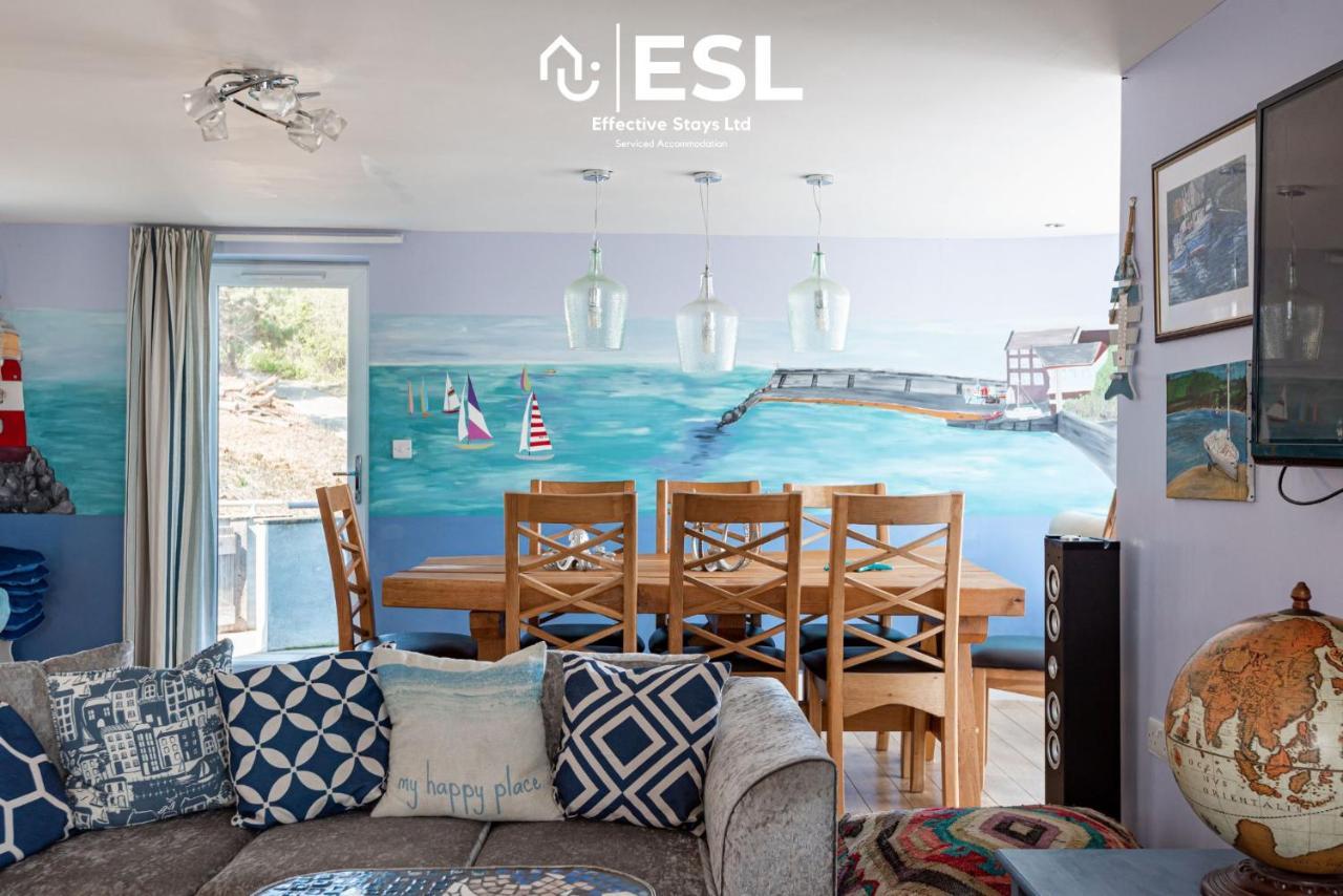 Beautiful En Suite 5 Bedroom Home With Sea Views นิวคีย์ ภายนอก รูปภาพ